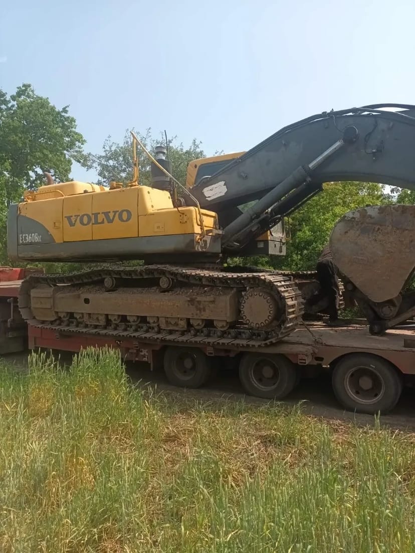 Гусеничний екскаватор Volvo