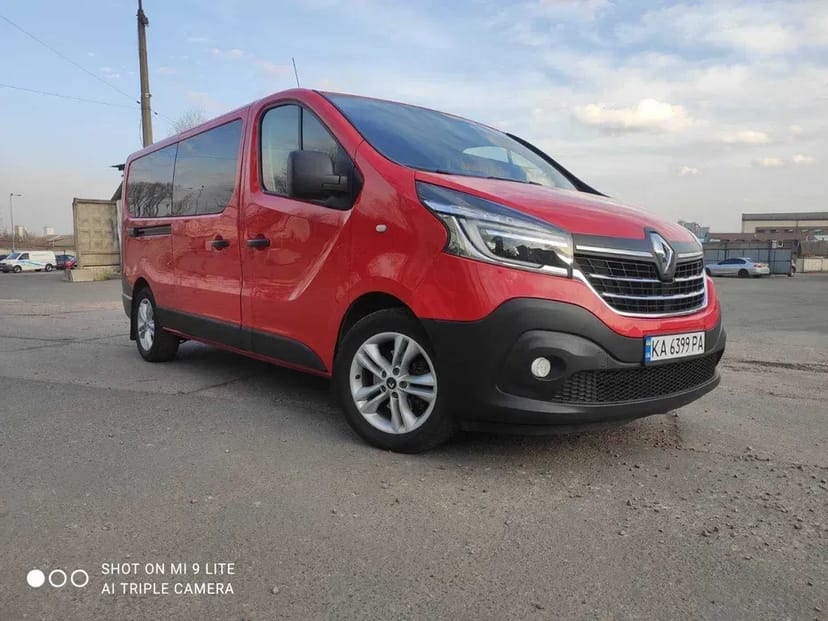 Мікроавтобус Renault Trafic