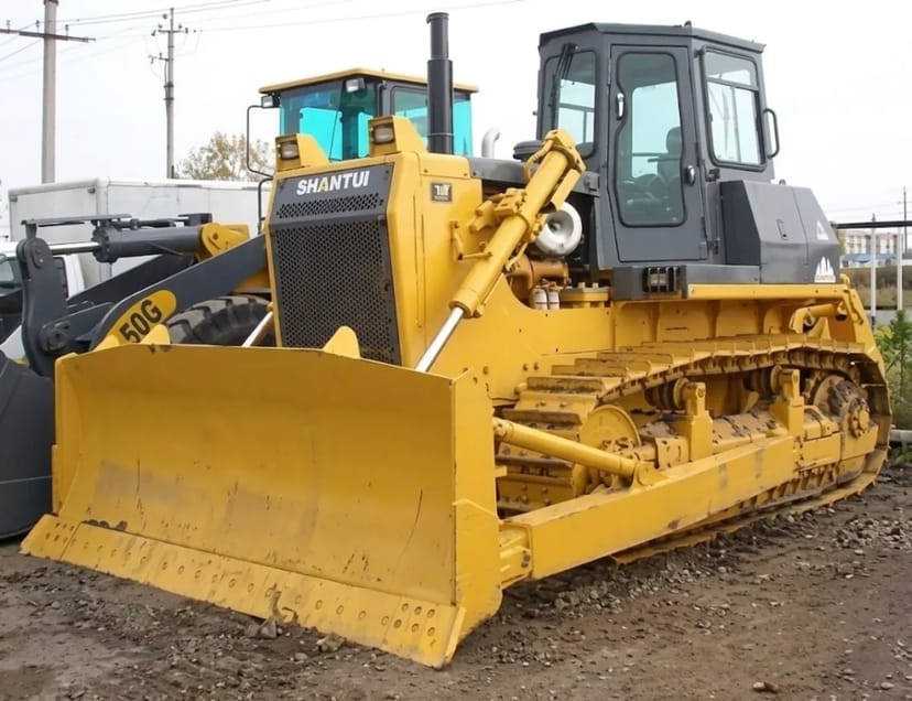 Бульдозер SHANTUI SD22. Експлуатаційна маса 23400 кг