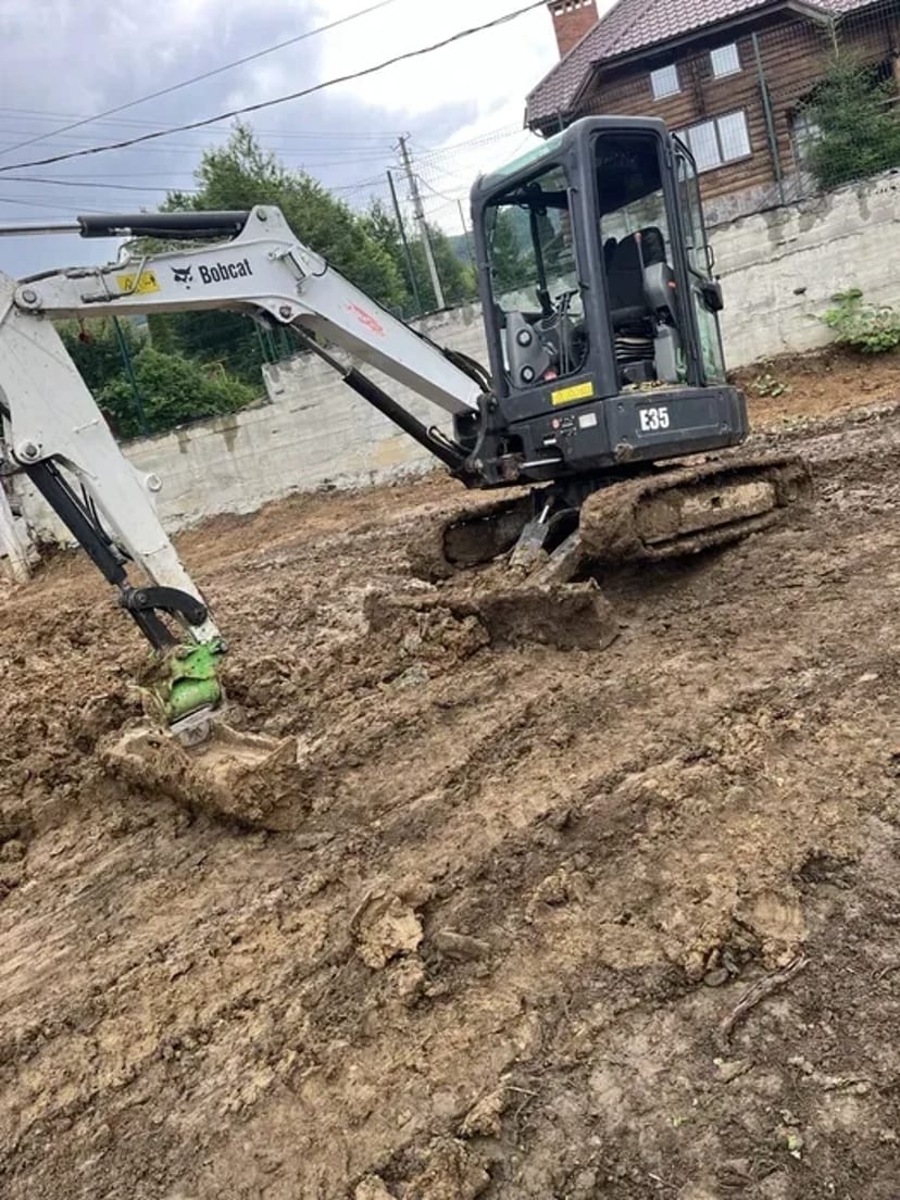 Послуги міні екскаватора гідро молота