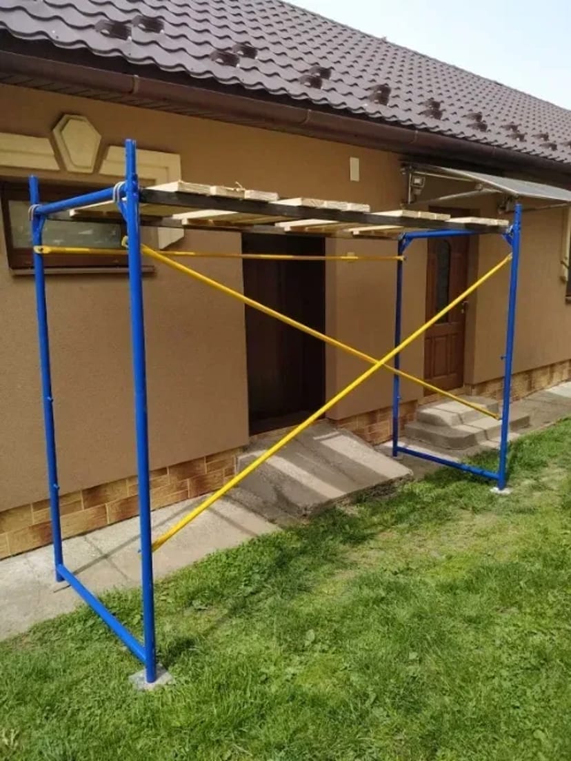 Риштування, ліса фасадні облегшені будівельні ширина 0.8м.