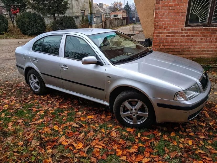 Трансфер/ таксі по місту, авто з водієм, під різні потреби.