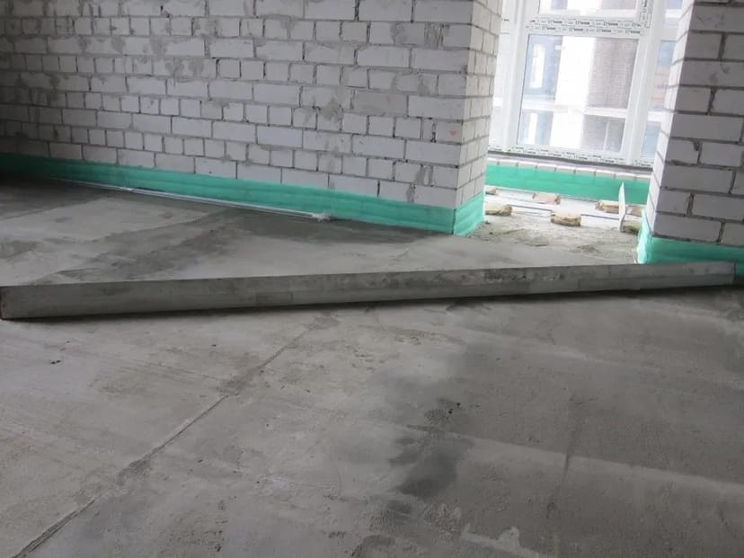 Стяжка, заливка підлоги, монтаж теплої підлоги. Ремонт квартир