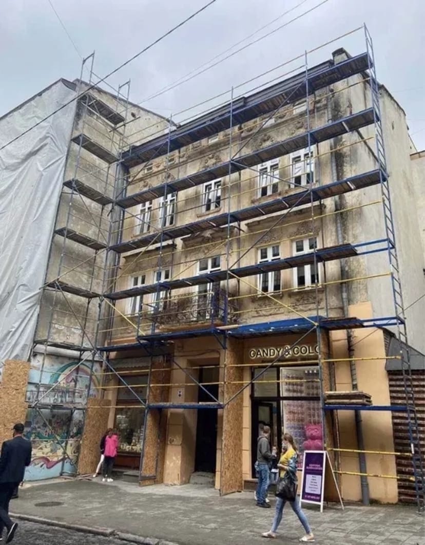 Будівельні риштування професійні.