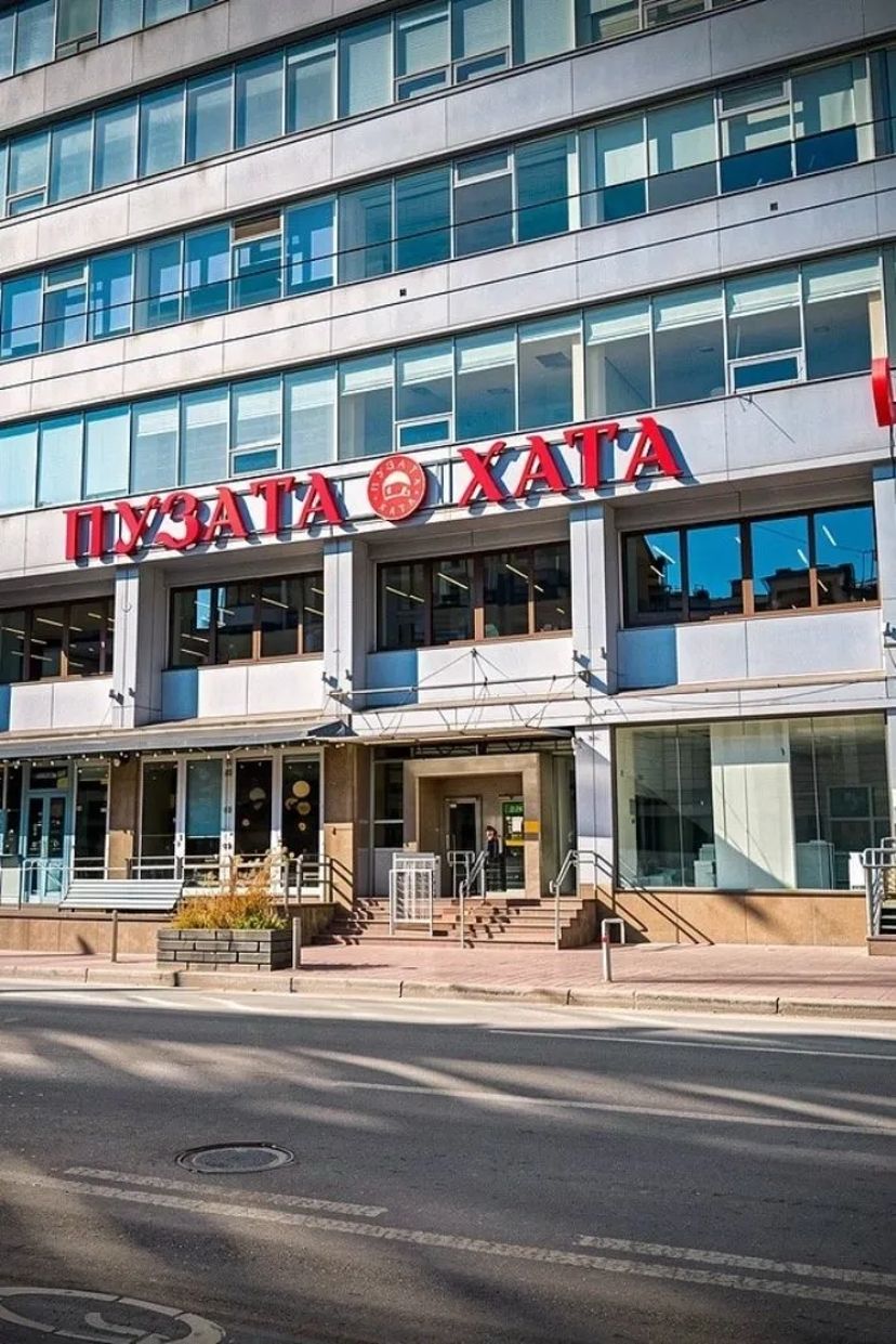 Фасадне приміщення 410 м2 на Шота Руставелі