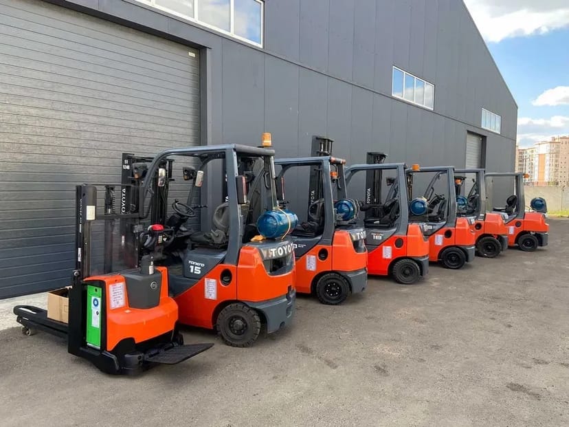 Навантажувачі (дизель, газ, електро), штабелери, погрузчики