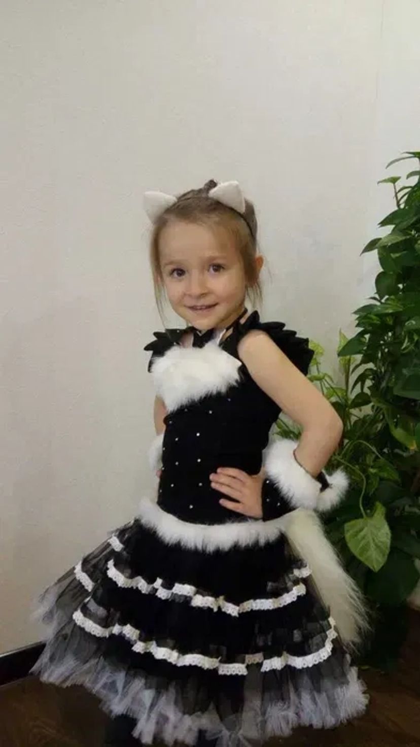 Святковий костюмчик для дітей.