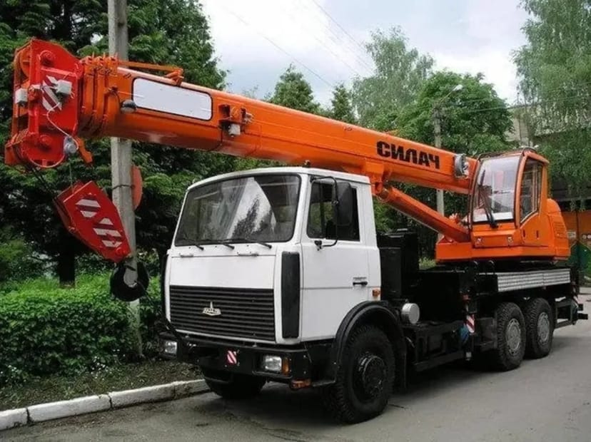 Автокран Силач вантажопідйомність 10т