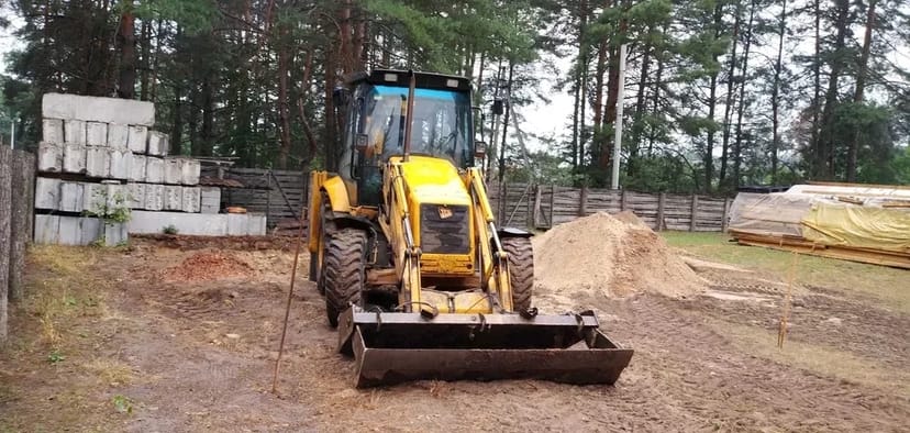 Послуги екскаватора-погрузчика jcb3cx