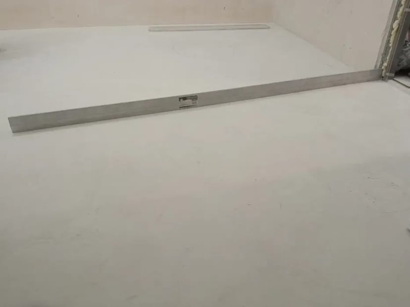 Вирівнювання бетонної підлоги шліфуванням