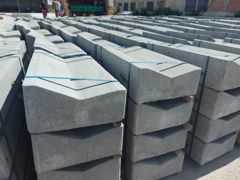 Прикрайкові лотки водовідведення Б-1-18-75, Б-1-20-50, Б-1-20-75, Б-1-22-75