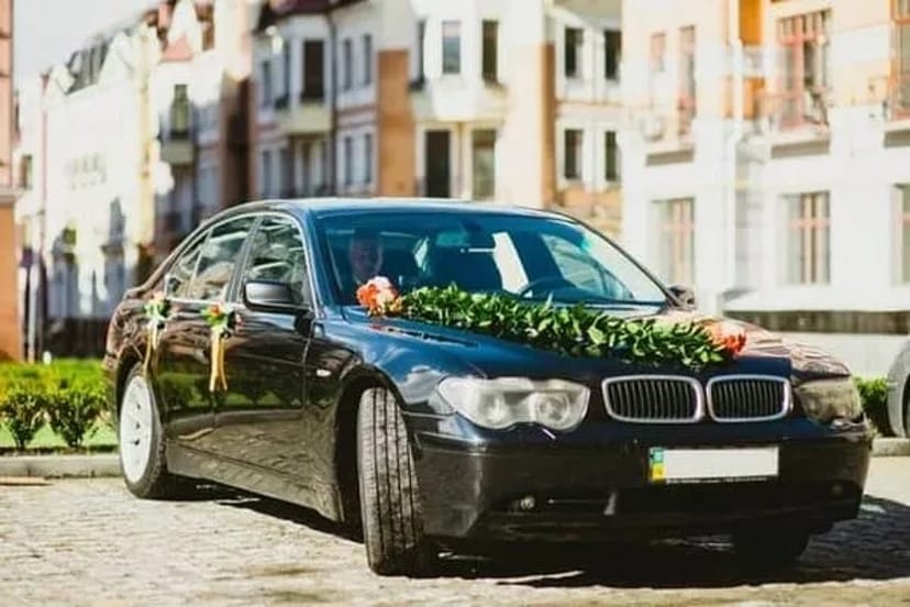 118 Авто на весілля BMW 745L чорний 