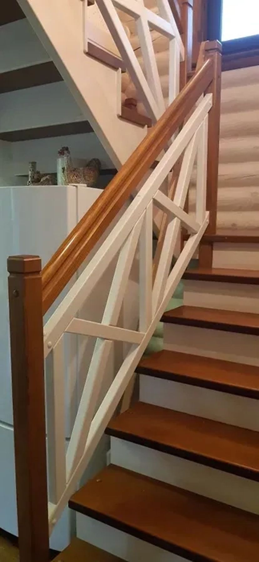 Виготовляємо під замовлення сходи