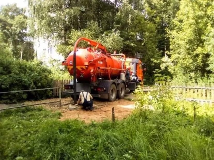 Ілосос Викачування та відкачування мулу