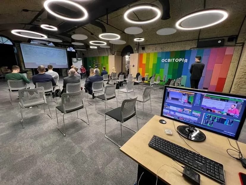 Онлайн трансляція Youtube, Facebook, Zoom / ФОП 3 група