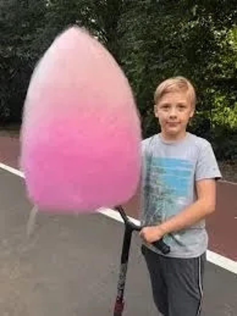 Солодка вата на свято