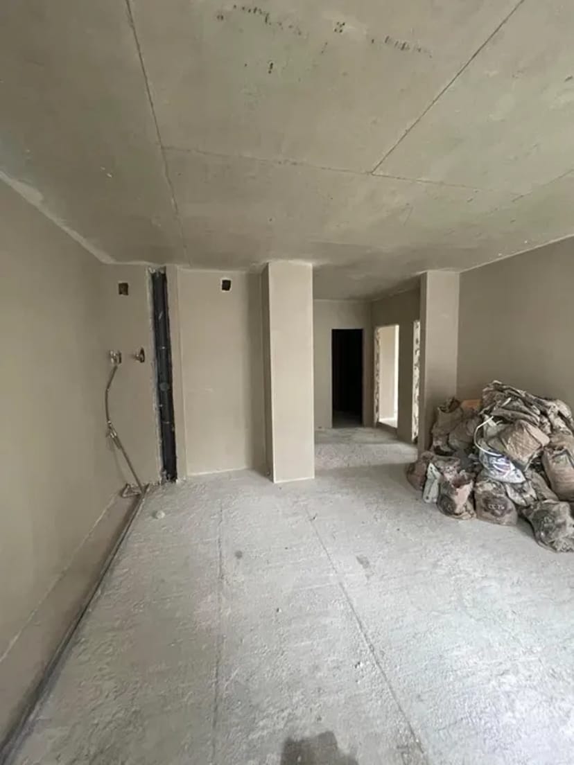 Машинна штукатурка у Львові — гіпсова та цементно-вапняна