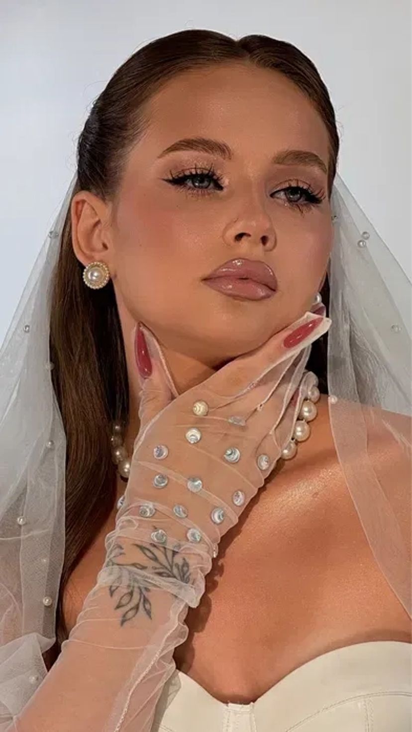 Макіяж/Брови/Зачіска/ ВІЗАЖИСТ Львів Сихів--Зелена Уроки самомакіяжу