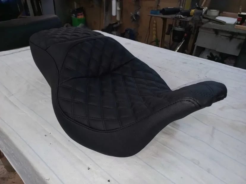 Перетяжка Мотосидінь: Ремонт, Дизайн, Ідеальний Комфорт!