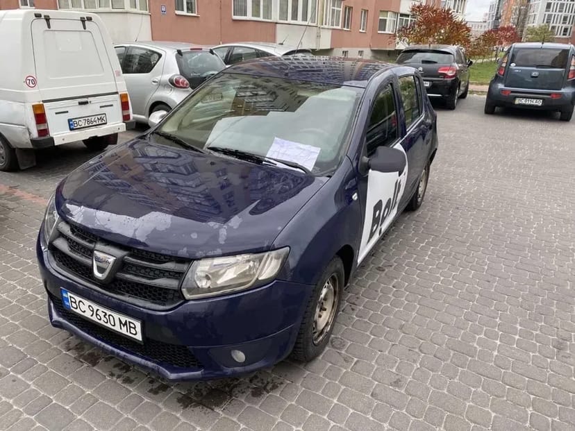 Авто Дачія Сандеро довгостроково