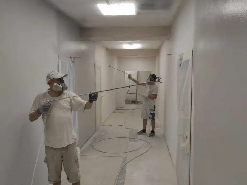 Безвоздушне Фарбування - Колір вибирає Замовник. (стиль - ЛОФТ)