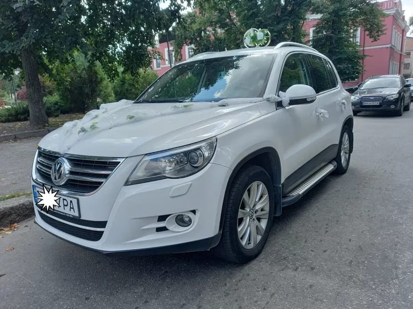 Авто, намиста, трансфер, авто на весілля, поїздки по Україні.