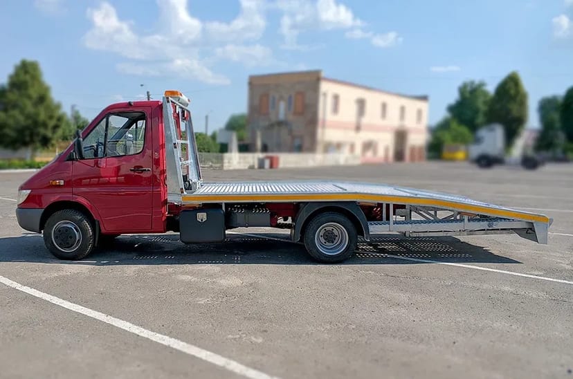 Попутний евакуатор, лафет, автовоз із Києва. Попутний евакуатор