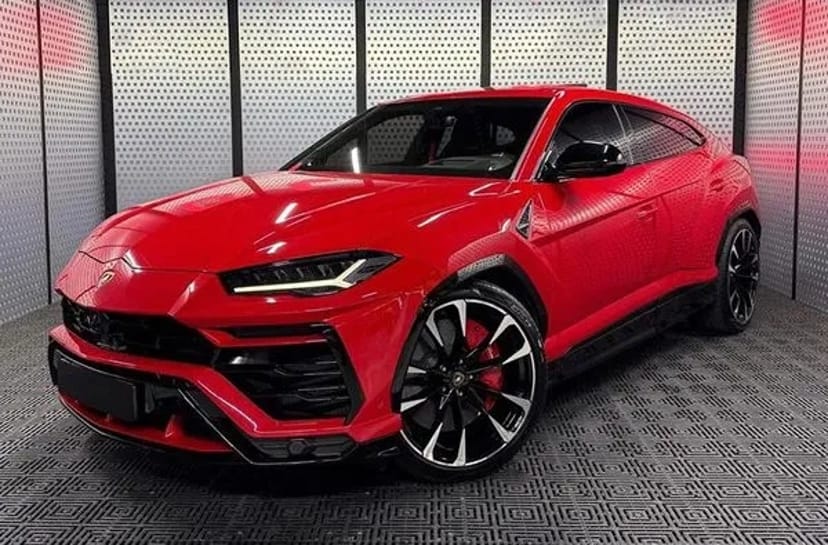 409 Lamborghini Urus без водія з водієм 