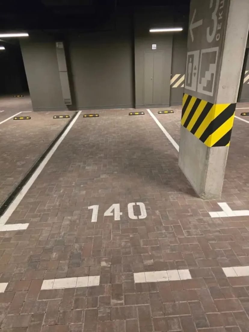 Паркомісце у ж/к Будинок на Вавілових