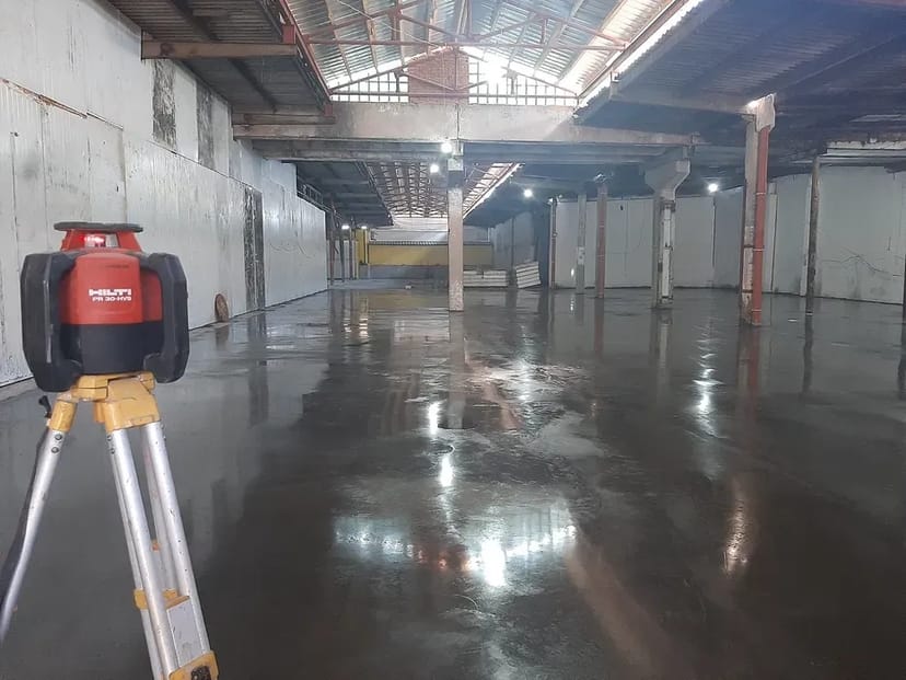 Промислова бетонна підлога під ключ. Бетонні дороги.