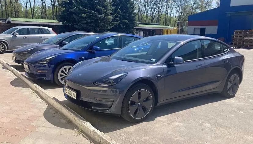 Авто Tesla Model 3 2022 - 23 р.