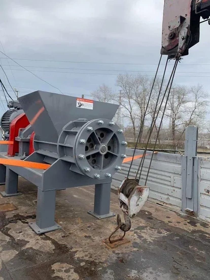 Промислова м’ясорубка для каркасів туш і кісток