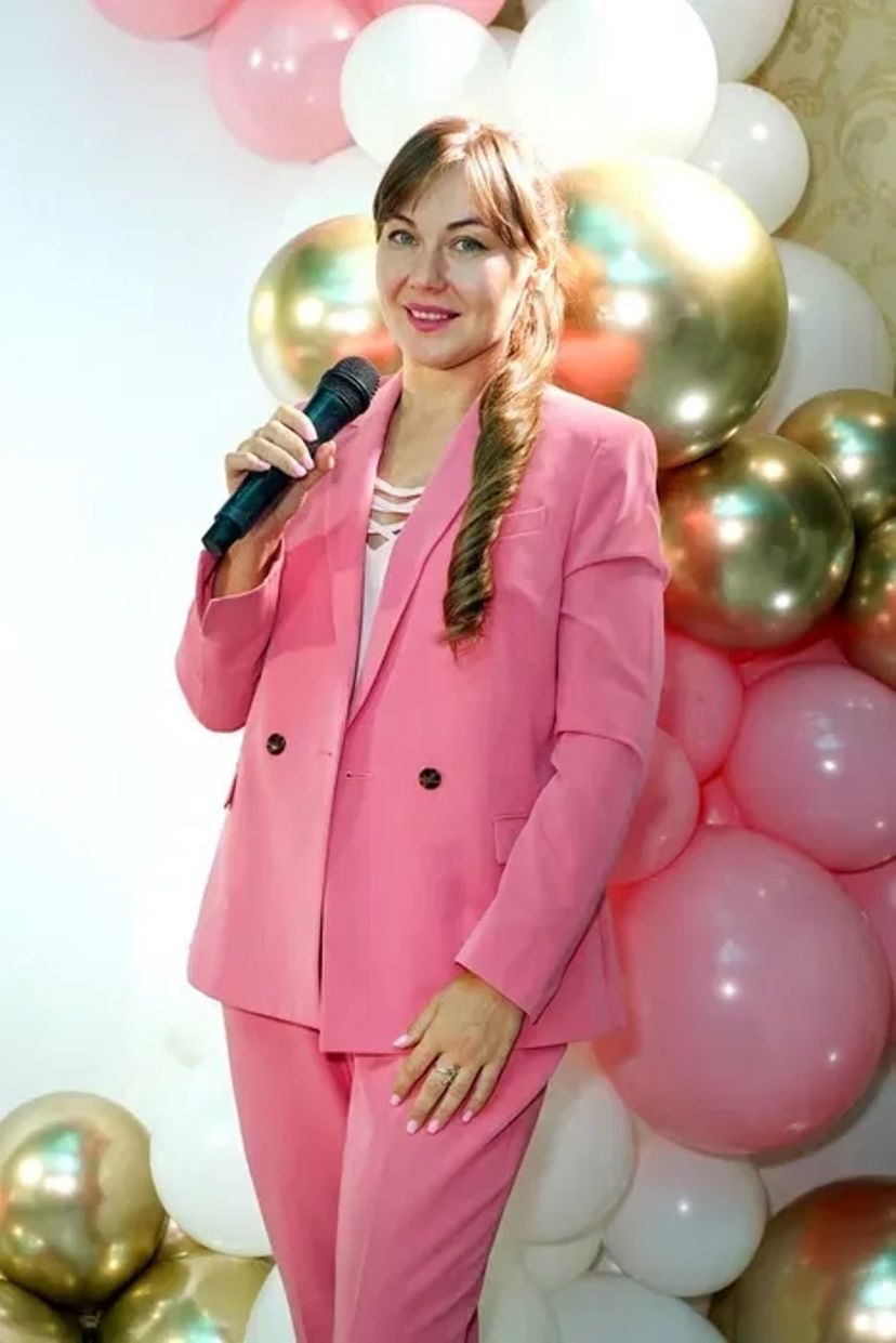 Ведуча Тамада Дніпро. Корпоратив Весілля Ювілей Перший рік