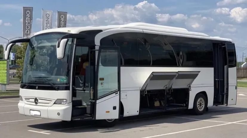 Пасажирські перевезення, також надаємо Автобуси та мікроавтобуси.