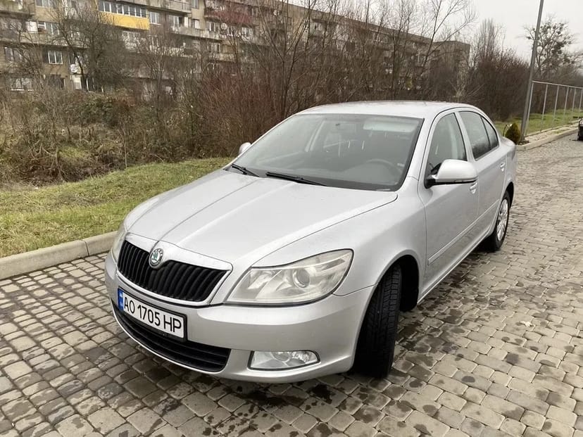 Skoda Octavia A5 в (Берегове) без Водія. Надійний Автомобіль для Особистих Поїздок!