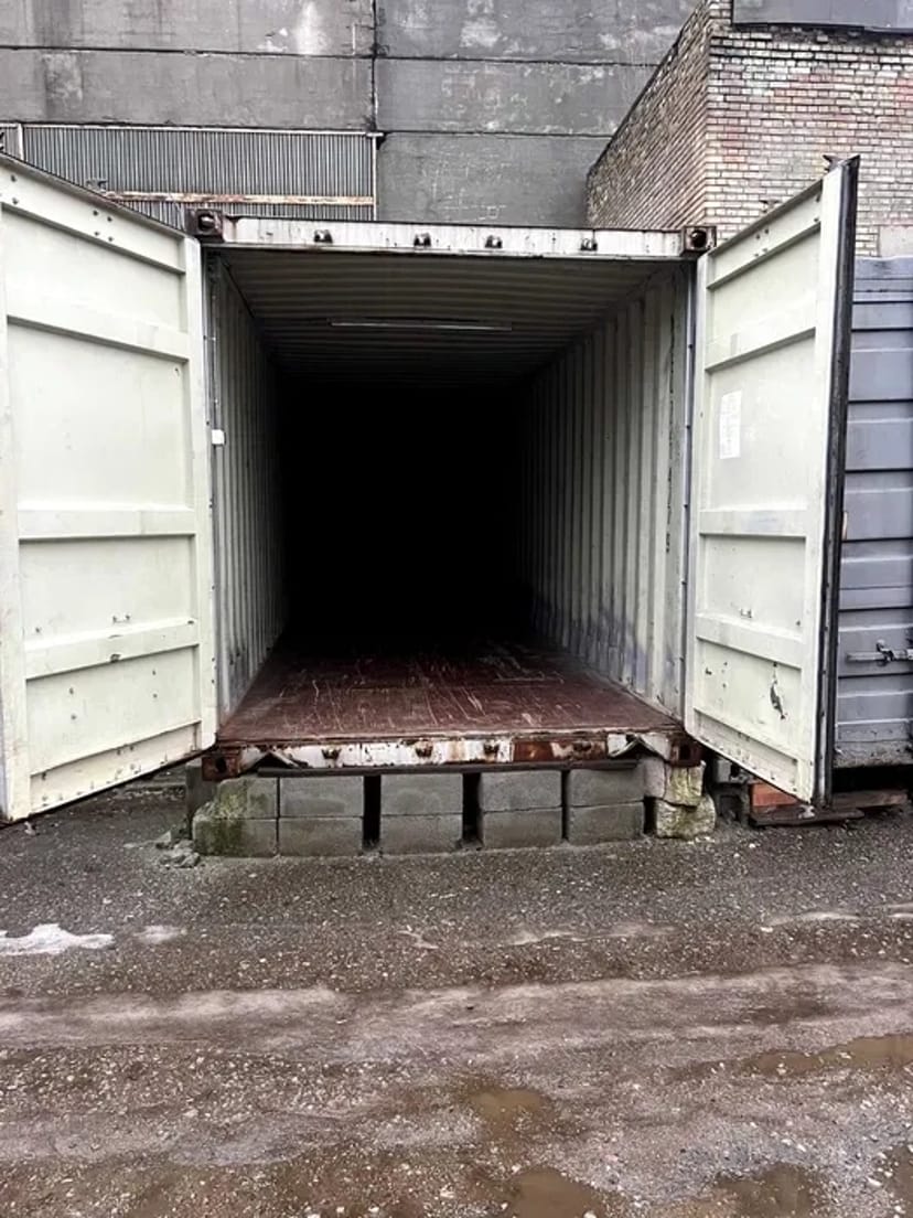 Склади подобово від 1 доби, можна для юр. осіб. Швидкий склад!