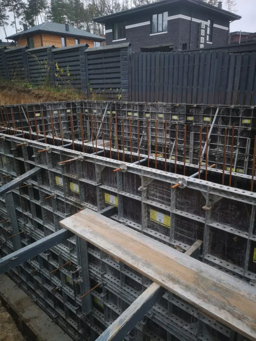 Опалубка, дрібнощитова, горизонтальна, фундамент, перекриття 