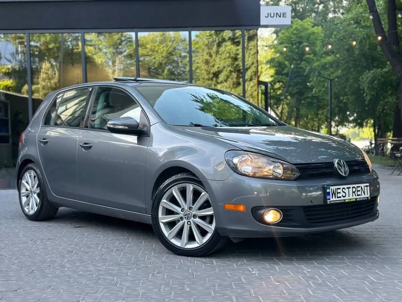 Volkswagen Golf TDI від 19€ за добу
