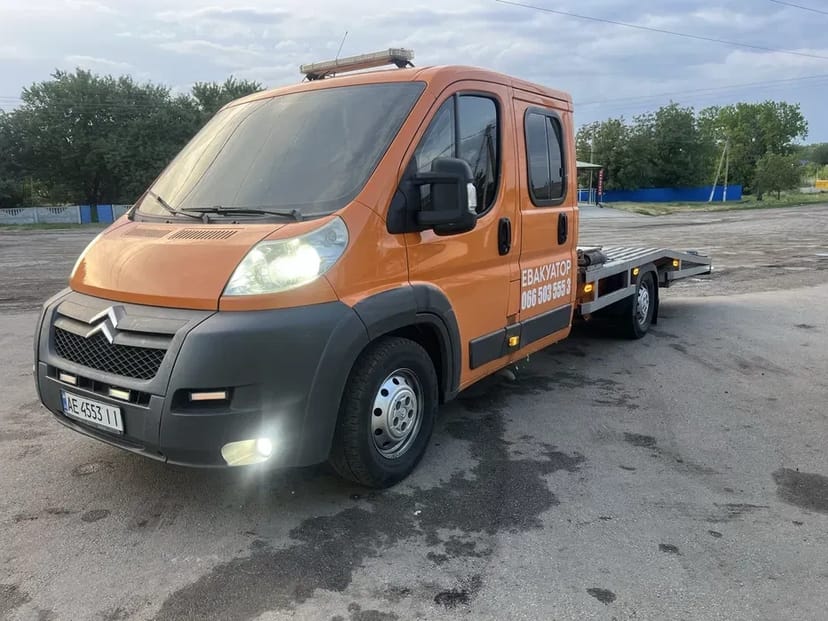 Надаю послуги евакуатора, з максимальним комфортом для клієнта