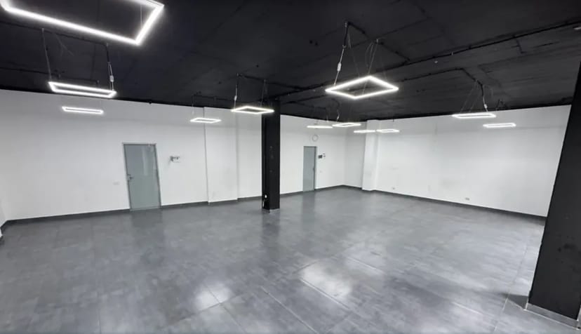 Офісне приміщення на просп. Орлика Пилипа 18, приміщень - 1, поверх - 2 ЖК Сomfort City