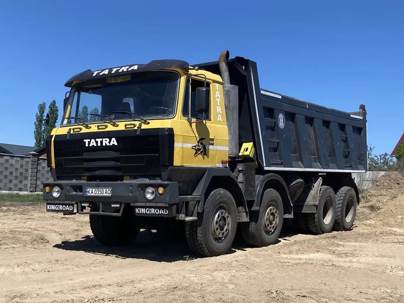Послуги самоскиду 30 тонн ТАТРА 815 має повний привід 8х8