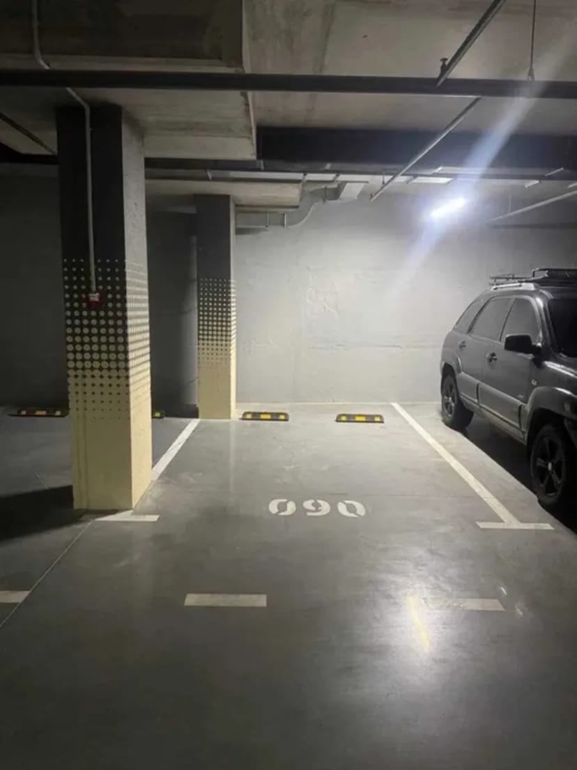 Паркомісце сучасного підземного паркінгу