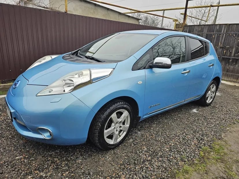 Nissan leaf soh 81% 500 грн в день!