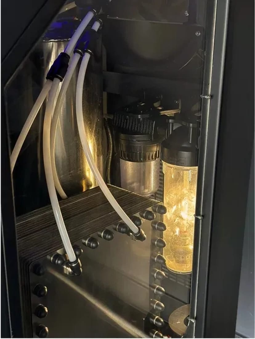 Очищення двигуна водним способом