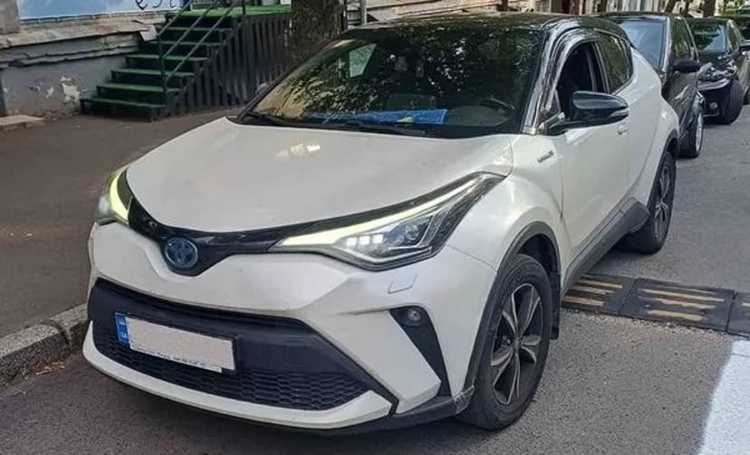 083 Позашляховик на весілля Toyota CH-R 2019 білий