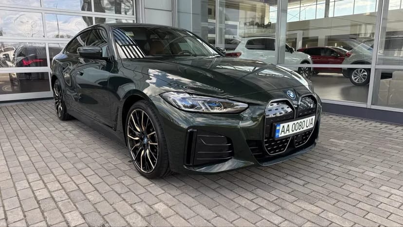 Візьми BMW i4. Емоції від поїздки
