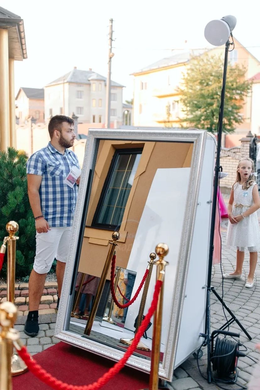 Селфі-Дзеркало, Фотобудка