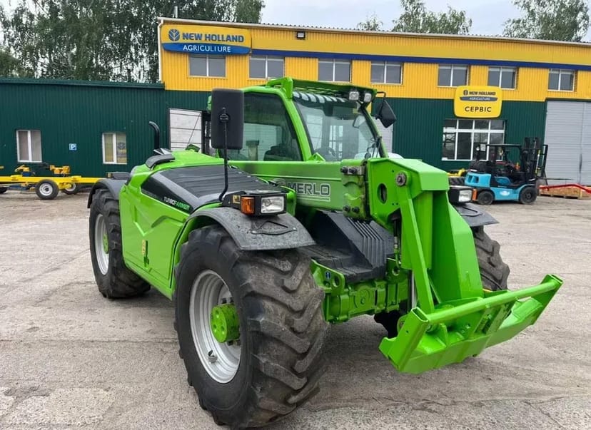 Телескопічний навантажувач Merlo 35.7