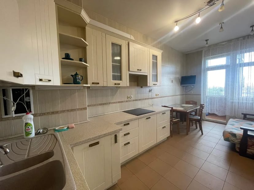 Двухкімнатна квартира, Печерск