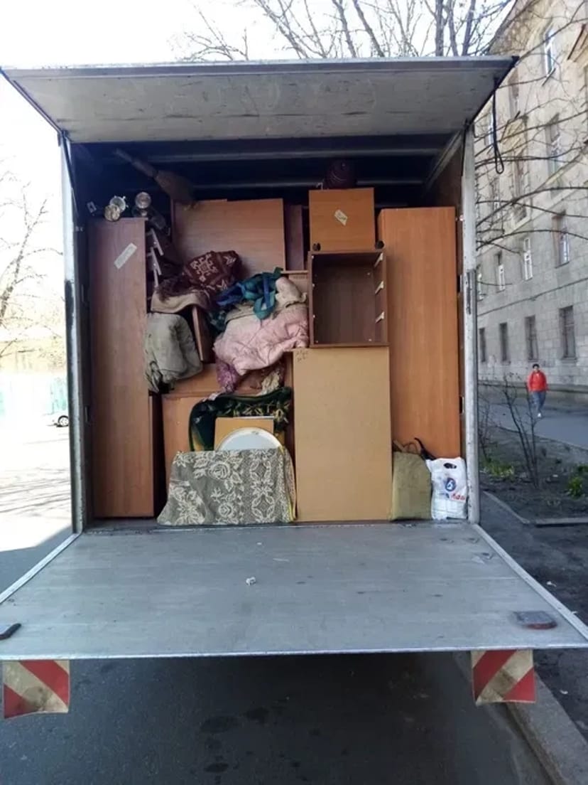 Вантажне таксі. перевезення речей. меблів. піаніно. Вантажоперевезення